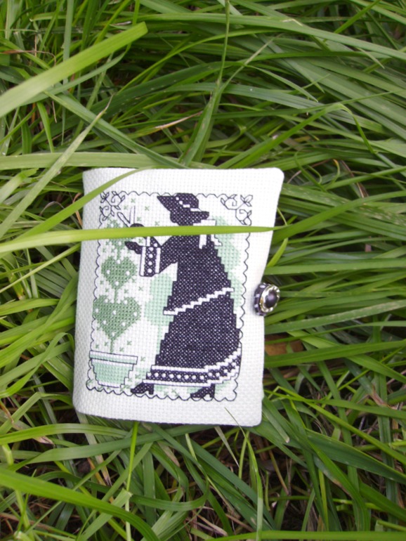 Нужная вещичка в дамской сумочке.