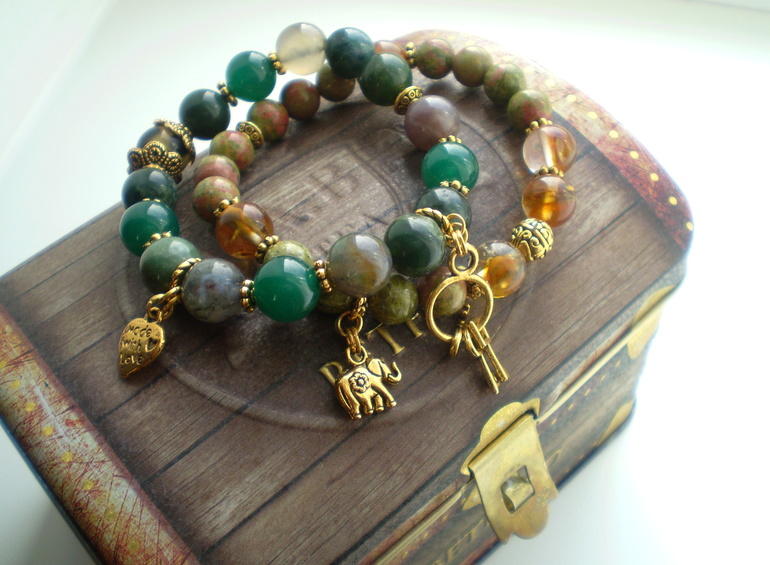 Браслеты из натуральных камней и не только (на заказ)