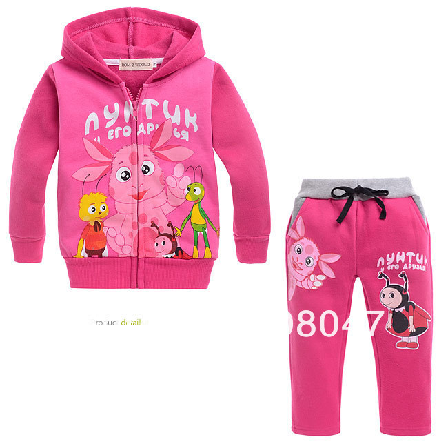 Пристрою одежду для девочек