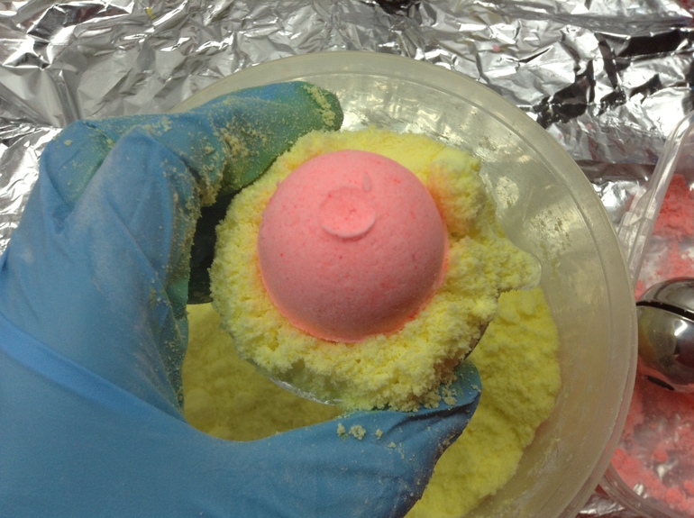 МК Бомбочка с сюрпризом