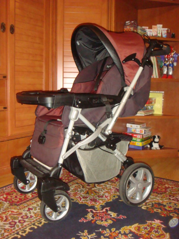 Продам коляску Peg Perego UNO б/у 1 год. Цена 4500 руб.