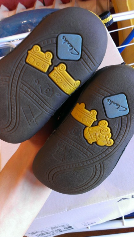 Ботиночки Clarks первые шаги 18,5 б/у 700руб