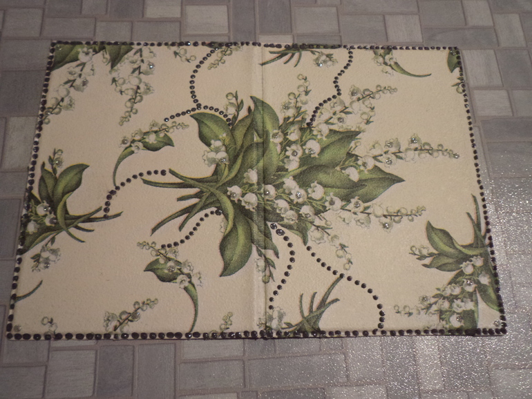 Обложка на паспорт с салфетки