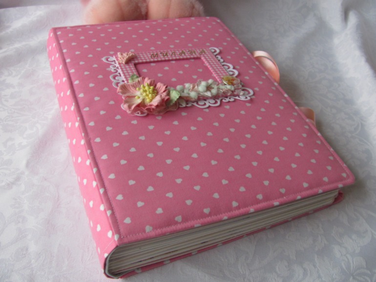 Альбом для девочки Миланы.