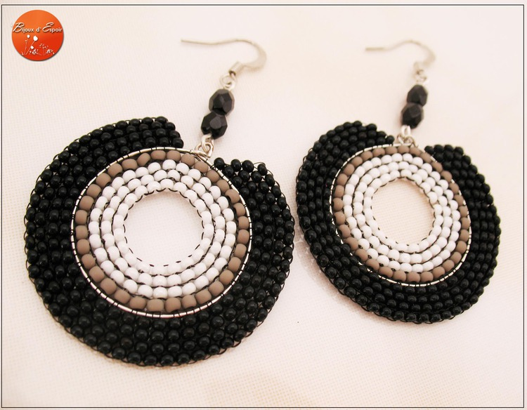 Украшения из бисера. Часть 2)