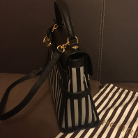Сумка Henri Bendel