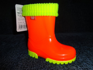 Новые резиновые сапоги Demar размер 22-23