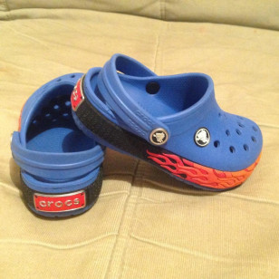 CROCS на мальчика, размер 8-9