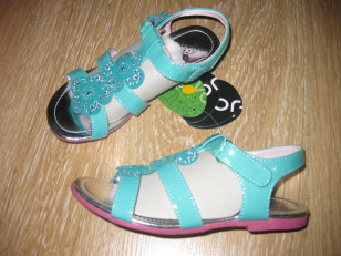 Босоножки UOVO р. 30 Новые