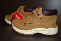 Продам новые ботинки Fila фирменные