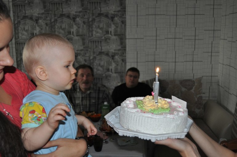 Мой любимый годовасик!!!)))