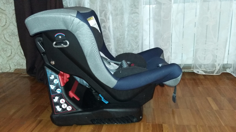 Chicco universal автокресло
