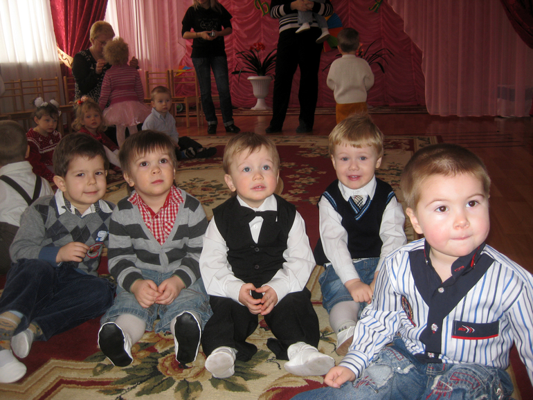 Утренник. 8 марта. Ясли.