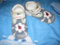 обувь на девочку