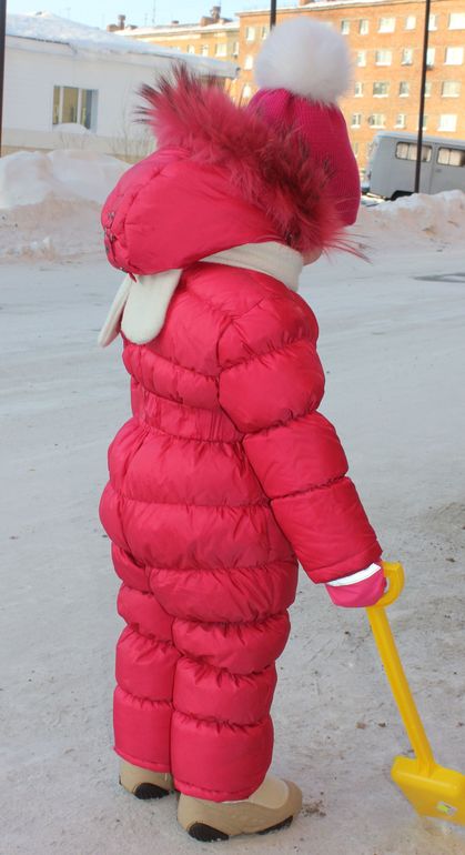 Продам в конце сезона BORELLI (24м) для девочки