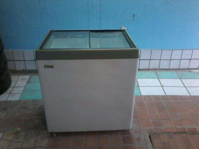 МОРОЗИЛЬНИК ПРОДАЕТСЯ СРОЧНА