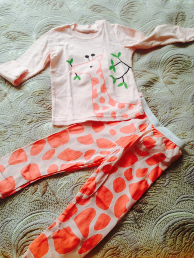 Пижама НОВАЯ для девочки 110 см