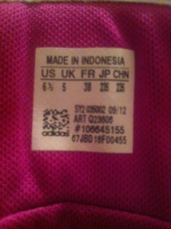 Продам кроссоки Adidas (р. 36,5) - 2500 руб