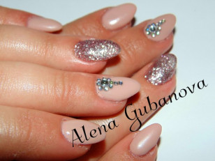 Наращивание ногтей, шеллак