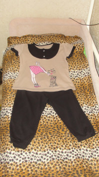 Трикотажный костюм для дома р.46-48 новый