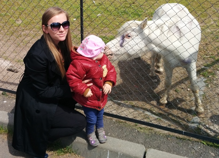Alice at the Zoo!