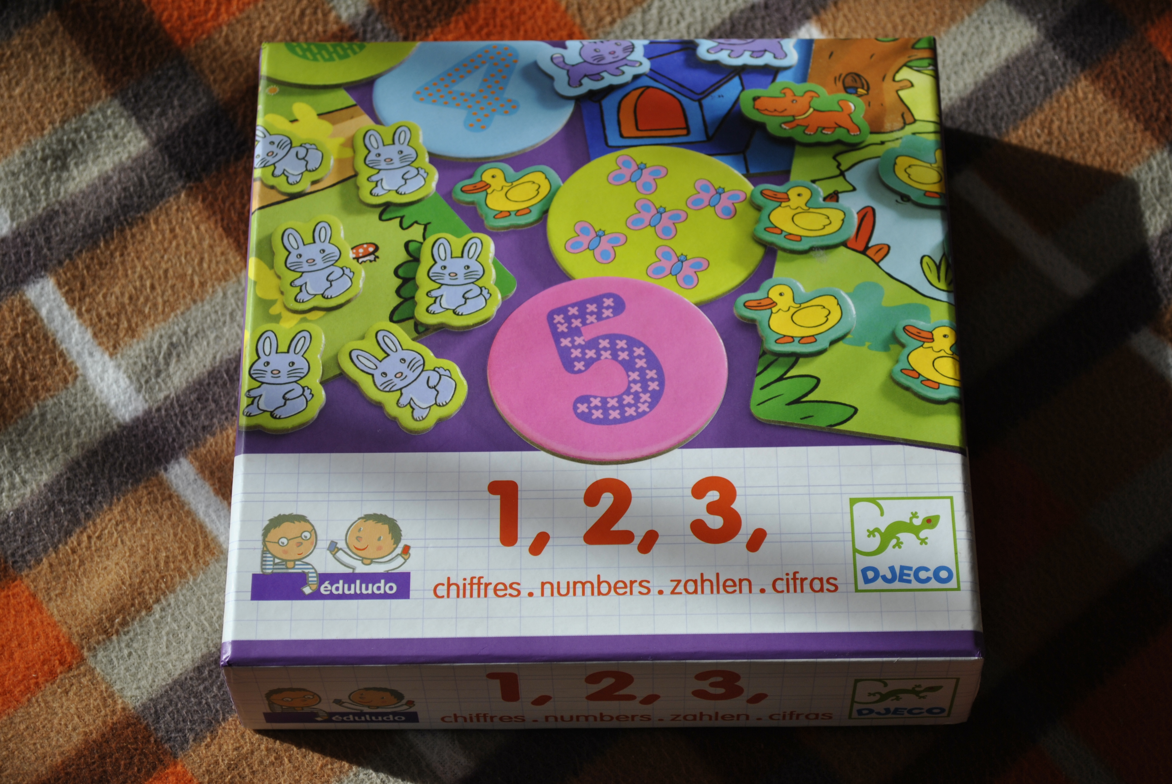 Много настольных игр, книг и игр на развитие!!!