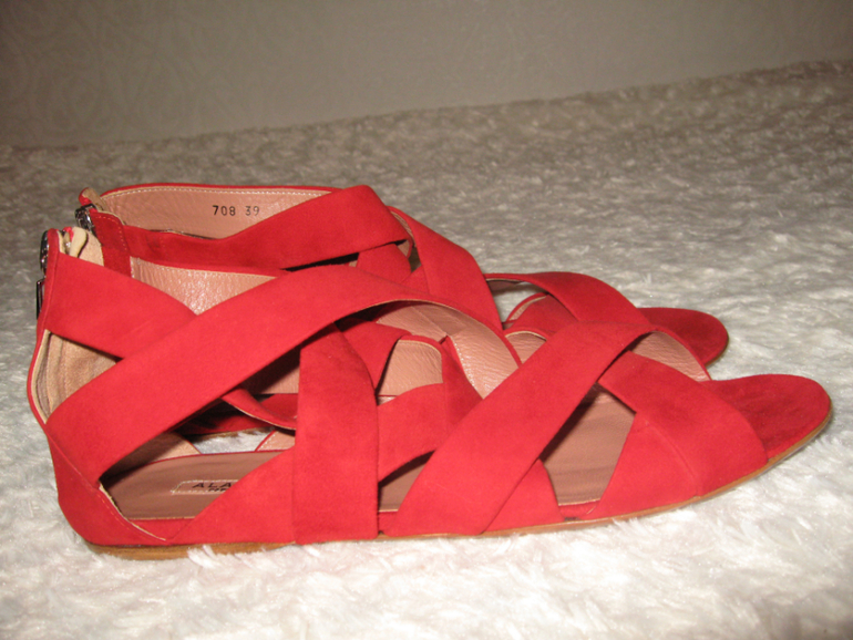 Alaia cандали женские р.39 новые