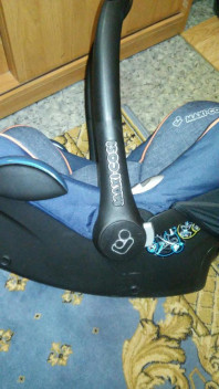 Детское автокресло Maxi-Cosi CabrioFix.