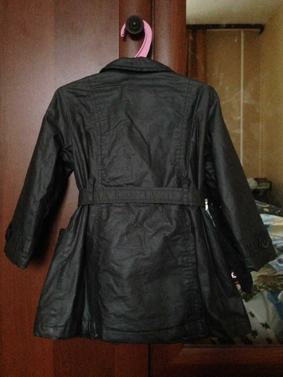 Плащ ZARA 86-102 см. 900 руб.