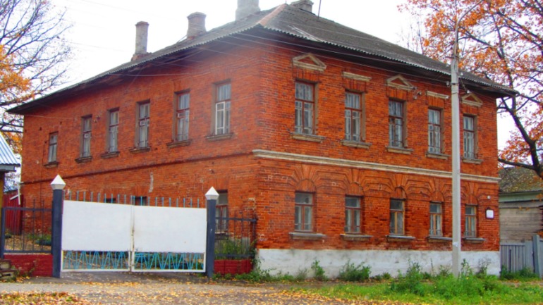 Осенняя прогулка по уездному городу