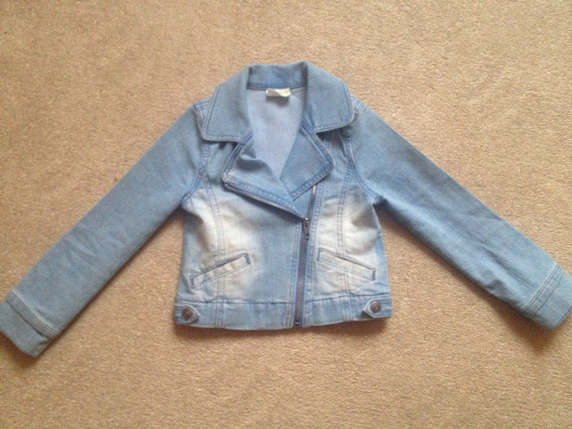 джинсовка CRAZY8 . размер S