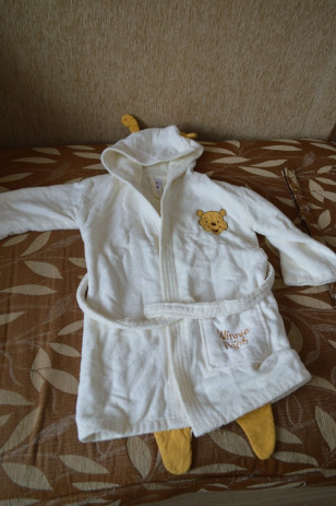 Банный халат Disney Winnie, бренд C&A, 1 - 2 года
