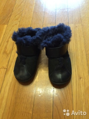Продам б/у зимние полусапожки 22 размера