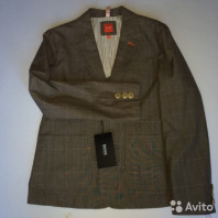 Продаю новый костюм Hugo Boss на 12 лет