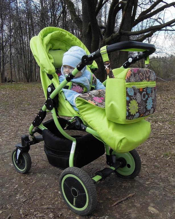 Продаю коляску Lonex Speedy V Light 2 в 1
