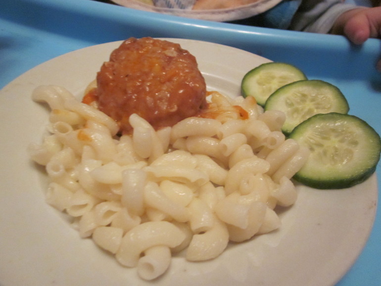 Макорошки и ёжик в томатной подливе