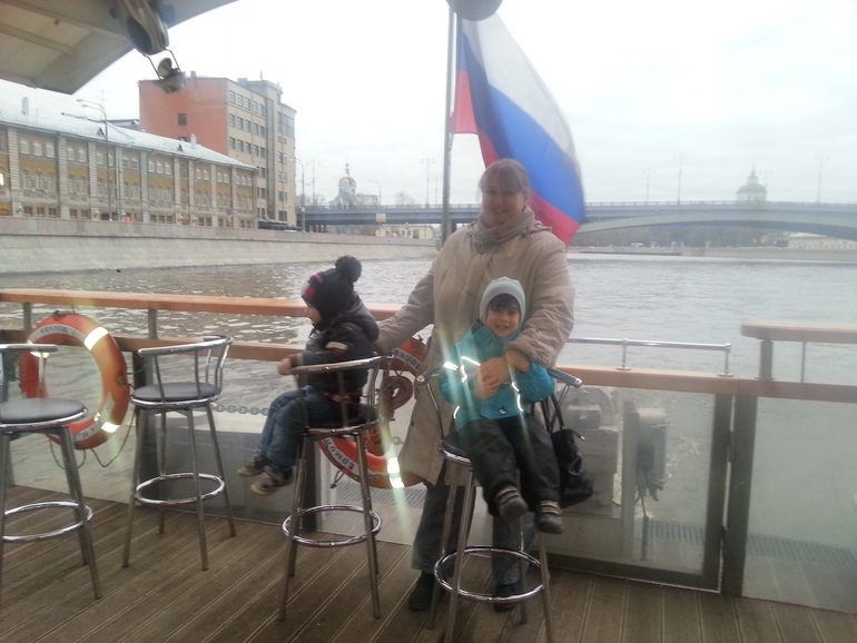 Москва-река...
