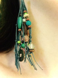 Дымчато-голубые африканские серьги