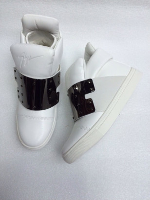 Зимние ботинки