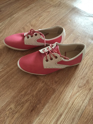 Новые ботиночки 37 размер