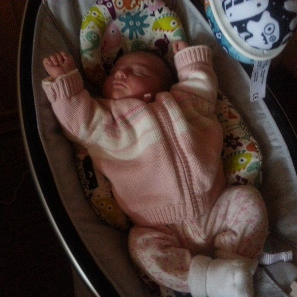 Mamaroo, шезлонг Tiny Love и CocoonaBaby