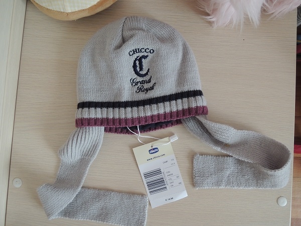 Новая шапка Chicco. Размер 46. Цена 500 рублей. Екб. Почта