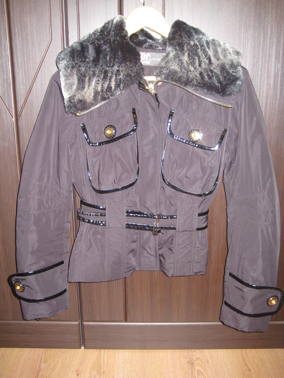 Отдам даром Куртку р.46