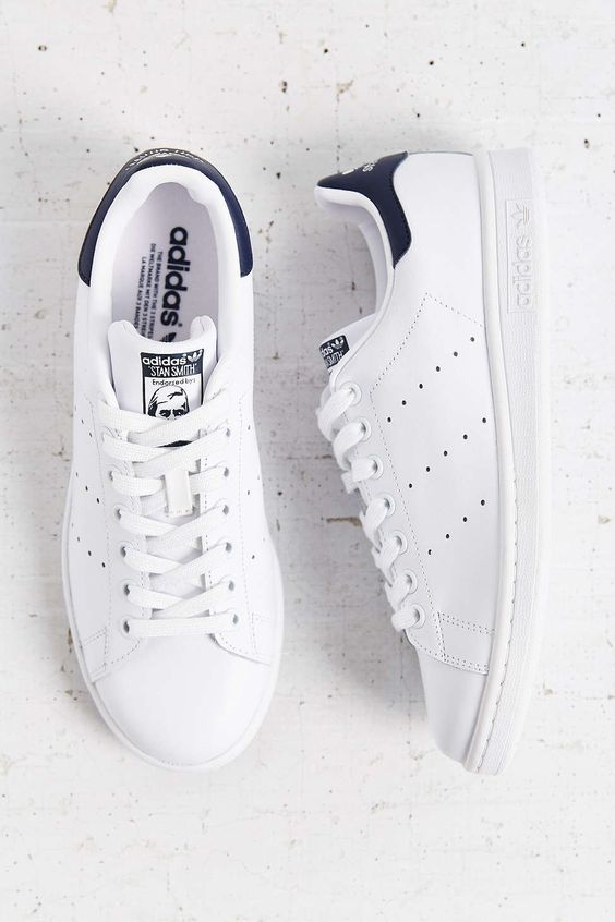 Куплю Adidas или у кого есть скидочная карта?