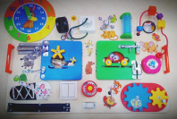 Развивающая доска Монтессори - Бизиборд