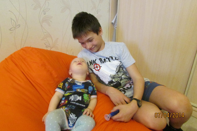 ДР племяшки))))Мой Алешка)))