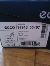 Белые лакированные туфли ECCO