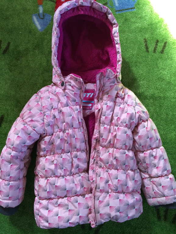 Верхняя одежда на девочку (3 - 5 лет)