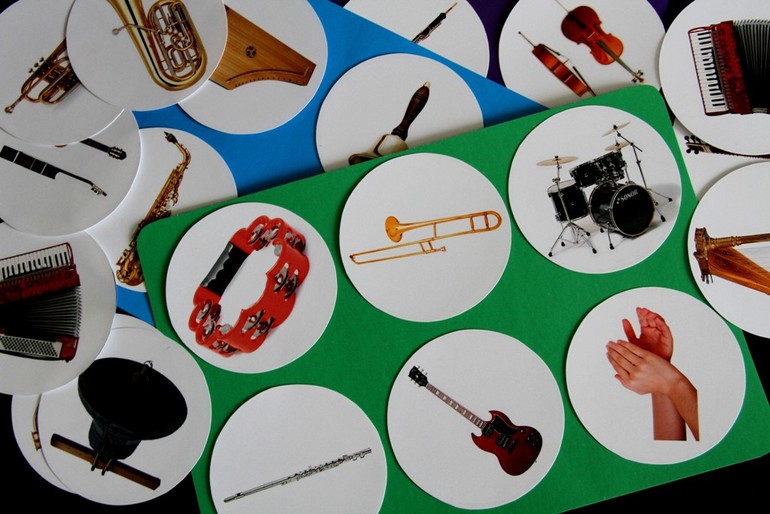 Игры играть музыкальный инструмент. Музыкально Дидакт лото игра. Музыкальное лото музыкально дидактическая игра. Лото «музыкальные инструменты». Музыкальные инструменты для дошкольников.