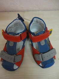 Туфли открытые новые д/мальчика Котофей